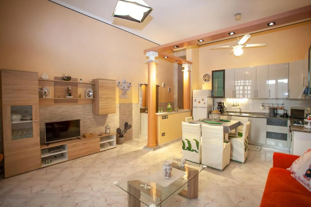 Appartamento Casa Rosamaria Giardini Naxos